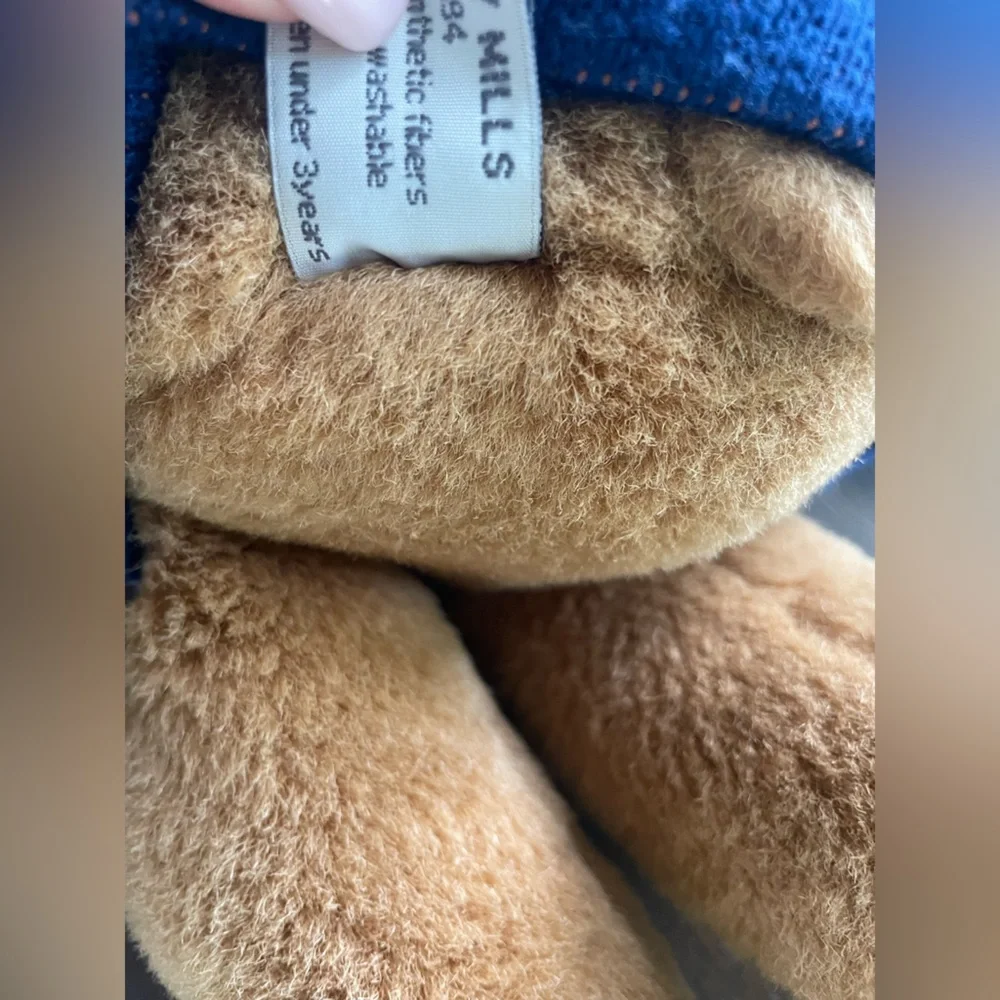 Vintage Roxbury Knicks Plush Bear with Blue Sweater - Picture 4 of 5